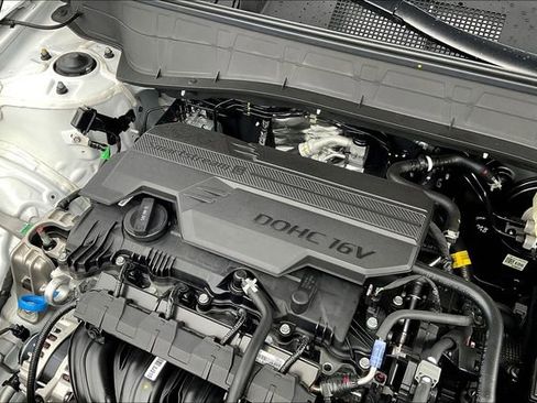 New 2026 Hyundai Kona SE image 17