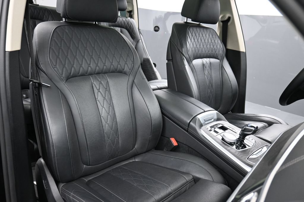 Used 2022 BMW X7 xDrive40i w/ Executive Package AWD/4WD image 22