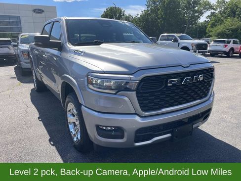 Used 2025 RAM 1500 Big Horn AWD/4WD image 9