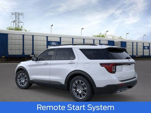 New 2026 Ford Explorer Active image 4