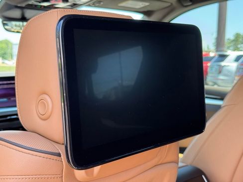 New 2026 Cadillac Escalade Luxury w/ Touring Package AWD/4WD image 38