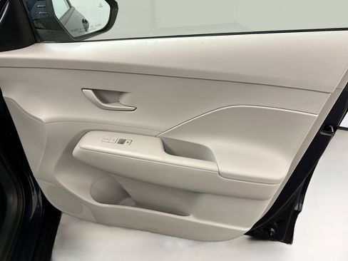 Used 2025 Hyundai Kona SEL image 33