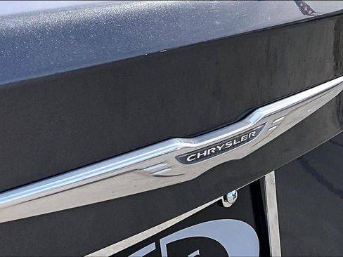 Used 2016 Chrysler 200 Limited w/ Anniversary Edition image 28