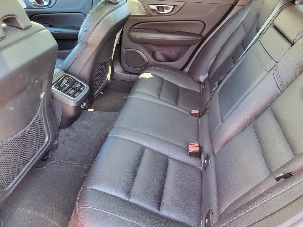 Used 2020 Volvo V60 T5 Cross Country w/ Protection Package Premier AWD/4WD image 21