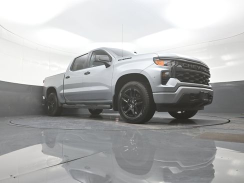 Used 2024 Chevrolet Silverado 1500 Custom w/ Rally Edition image 9