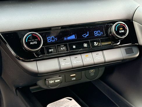 New 2026 Hyundai Elantra Sport FWD image 10
