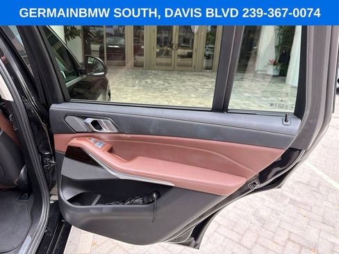 Used 2020 BMW X7 xDrive40i w/ Premium Package AWD/4WD image 26