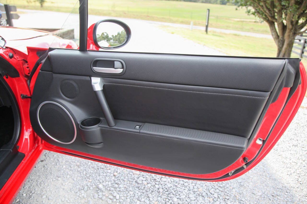 Used 2007 MAZDA MX-5 Miata Grand Touring w/ Premium Pkg RWD image 55