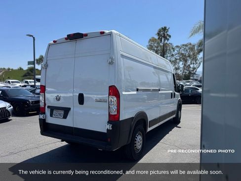 Used 2025 RAM ProMaster 2500 w/ Convenience Group FWD image 6