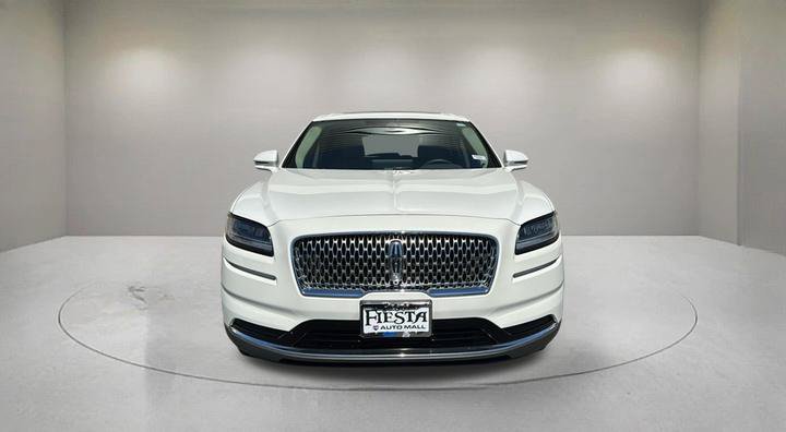 Used 2023 Lincoln Nautilus Reserve FWD image 2