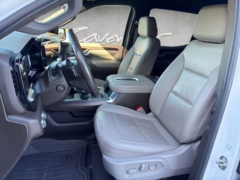 Used 2022 GMC Sierra 1500 SLT w/ SLT Convenience Package image 19