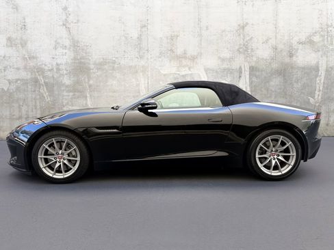 Used 2020 Jaguar F-TYPE image 32