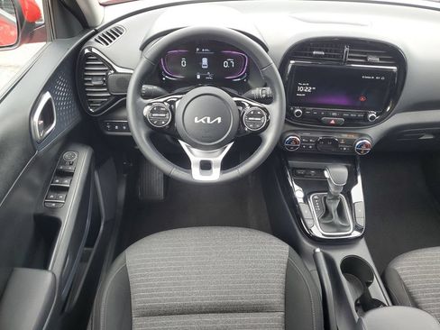 Certified 2024 Kia Soul EX FWD image 24