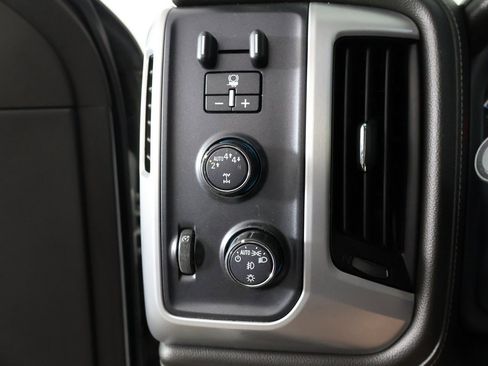 Used 2018 GMC Sierra 1500 SLT w/ SLT Premium Package image 35