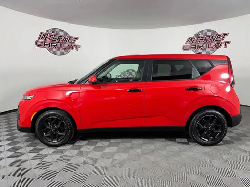Used 2020 Kia Soul S FWD image 4