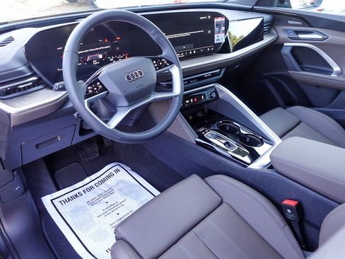 New 2025 Audi Q5 Premium Plus image 11