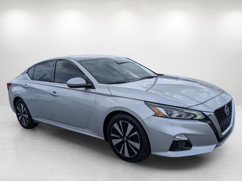Used 2020 Nissan Altima 2.5 SL image 3