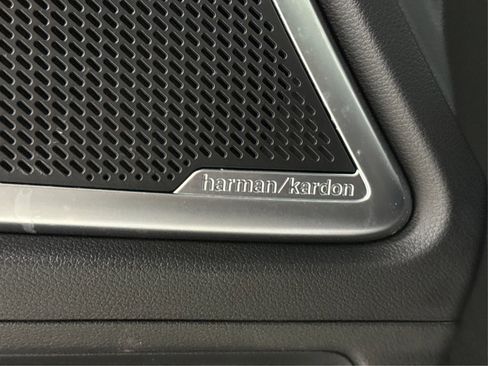 Used 2023 Kia Telluride AWD image 22