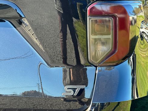 Used 2022 Ford Explorer ST w/ Equipment Group 401A image 26