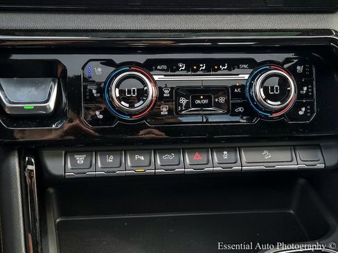 New 2026 GMC Sierra 3500 AT4 w/ AT4 Premium Plus Package image 16