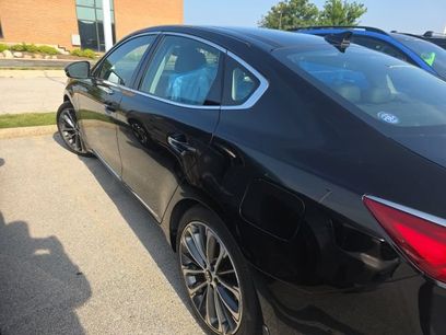 Used 2017 Kia Cadenza Technology