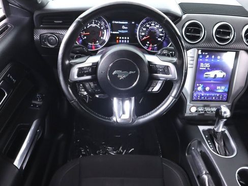 Used 2018 Ford Mustang Coupe RWD image 29
