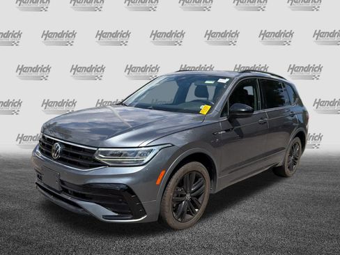 Used 2022 Volkswagen Tiguan SE R-Line AWD/4WD image 44