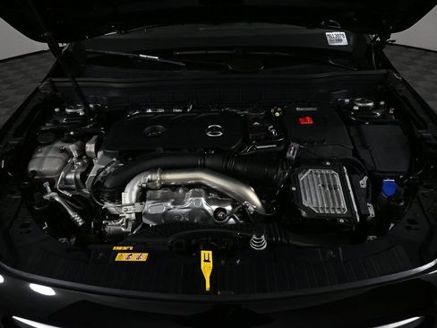 Certified 2025 Mercedes-Benz GLB 250 image 32