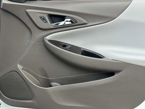 Used 2024 Chevrolet Malibu LS image 18