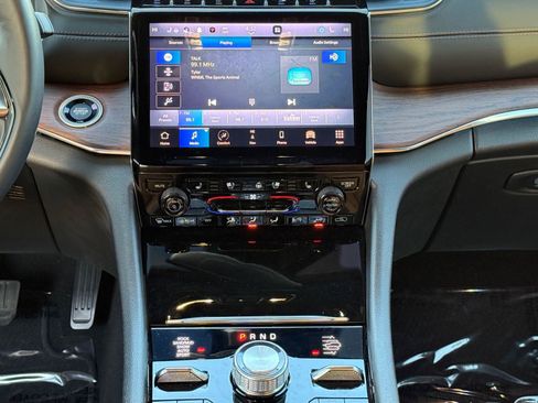 Used 2023 Jeep Grand Cherokee L Summit w/ High Altitude Package image 17