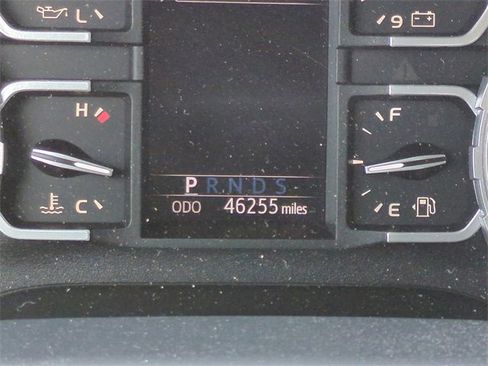 Used 2020 Toyota Tundra SR5 image 31