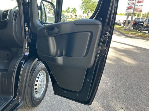 New 2026 RAM ProMaster 2500 w/ Premium Convenience Group image 21