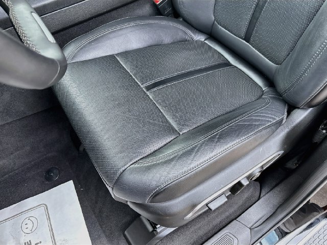 Used 2024 Jeep Wagoneer L Series II w/ Flexible Seating Group AWD/4WD image 20