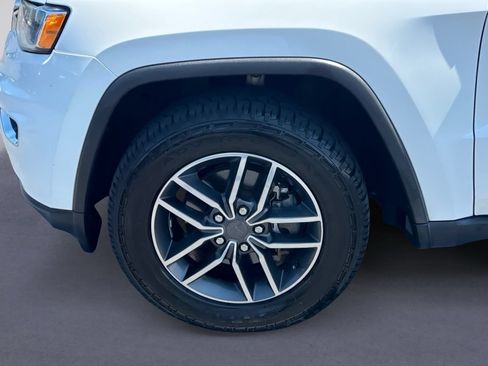 Used 2019 Jeep Grand Cherokee Limited AWD/4WD image 10