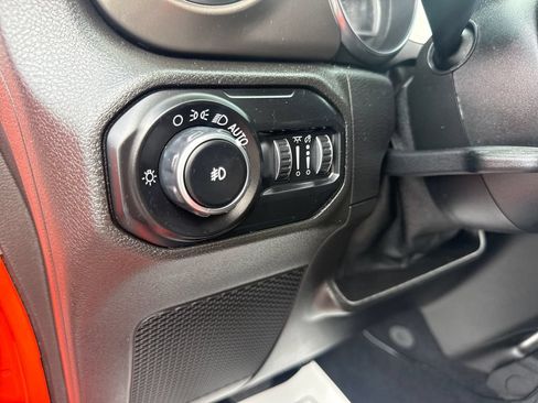 Used 2019 Jeep Wrangler Unlimited Rubicon AWD/4WD image 22