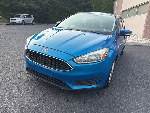 Used 2016 Ford Focus SE w/ SE Power Seat Package FWD image 13
