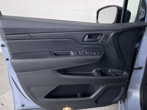 Used 2023 Honda Odyssey Sport image 10