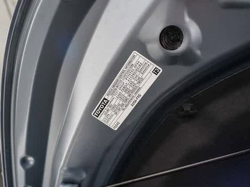 Used 2023 Toyota Highlander Platinum image 42