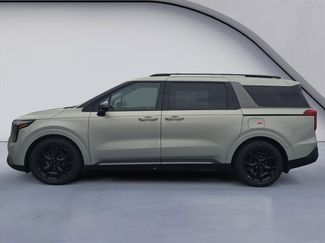 New 2026 Kia Carnival SX video 2