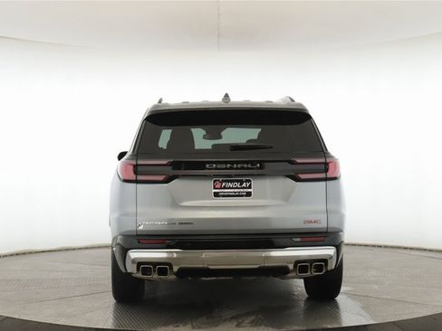 Used 2025 GMC Acadia Denali w/ LPO, Floor Liner Package image 11