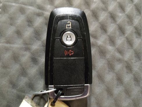 Used 2021 Ford Escape SE FWD image 32