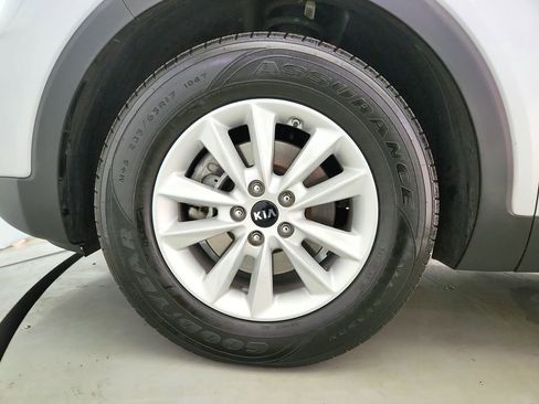 Used 2019 Kia Sorento LX w/ Option Group 020 image 34