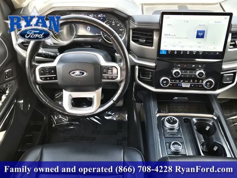 Certified 2024 Ford Expedition XLT AWD/4WD image 18