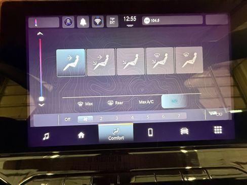 Used 2024 Jeep Compass Sport image 18