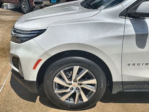 Used 2022 Chevrolet Equinox LT FWD image 32