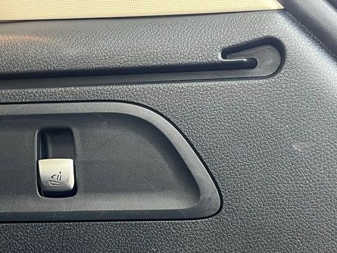 Certified 2022 Mercedes-Benz GLC 300 4MATIC image 31