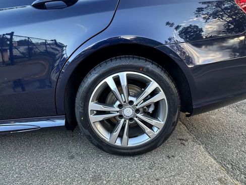 Used 2016 Mercedes-Benz E 350 4MATIC Sedan image 9