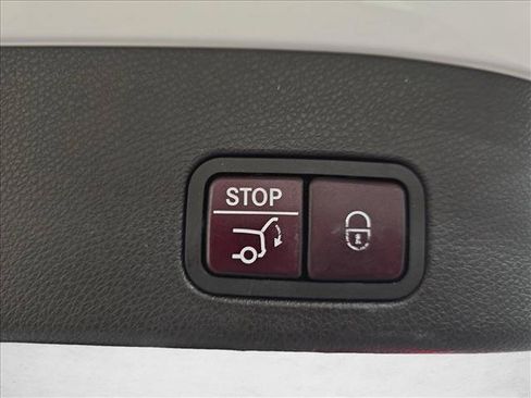 Used 2019 Mercedes-Benz GLS 450 4MATIC image 14