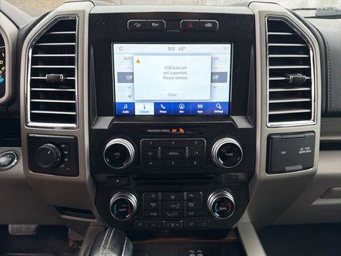 Used 2016 Ford F150 Lariat w/ Equipment Group 502A Luxury image 22