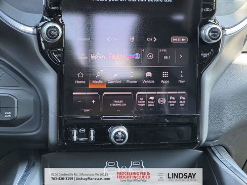 New 2026 RAM 3500 Laramie AWD/4WD image 23